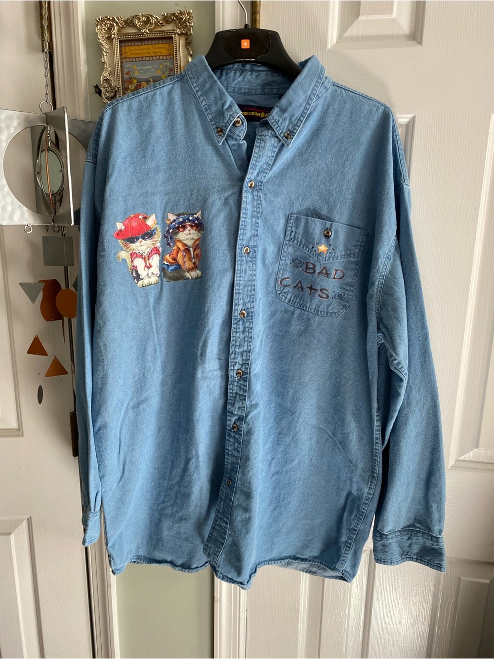 VTG Peregrine Bay Womens Blue Bad Cats Print Button Down Denim Shirt Sz 2XL